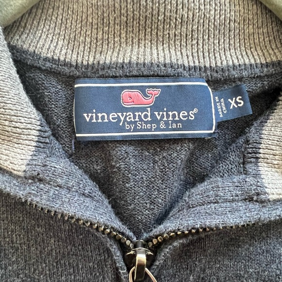 Vineyard Vines Mens Quarter Zip . Size XS . Color Navy . - Picture 3 of 3